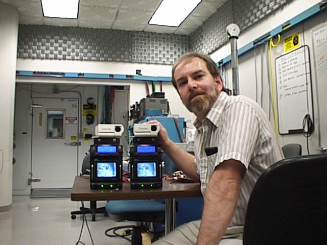 mos30015